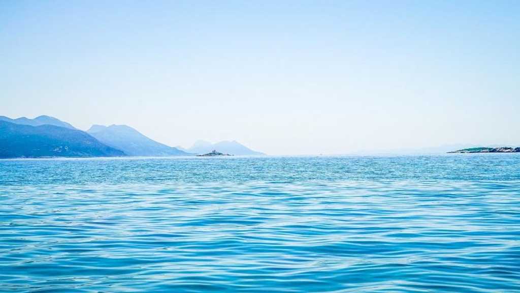 Meta Kepung RI dengan Empat Jalur Kabel Laut, Proyek Candle Rampung 2028