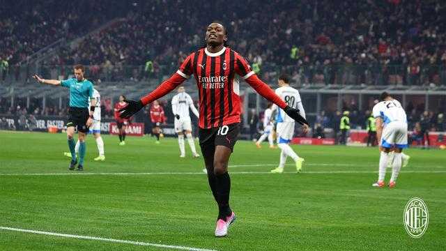 Costacurta: Rafael Leao Bikin AC Milan Main 10 Pemain di Lapangan!