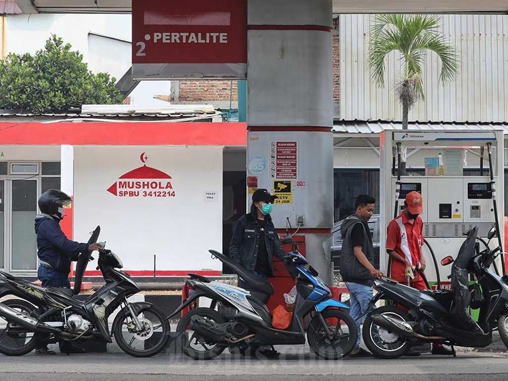 Bahlil: Pertamina Harus Perbaiki Layanan di Tengah Kelangkaan BBM Swasta