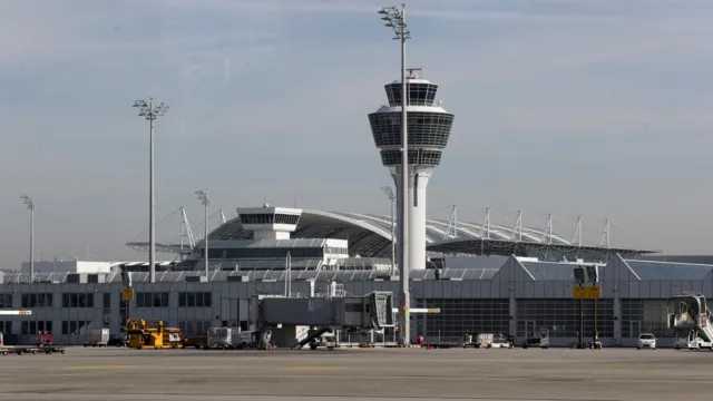 Bandara Munich tutup setelah drone terlihat di dekatnya