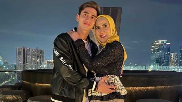 Venna Melinda klarifikasi cuitan "anak durhaka" yang disalahpahami