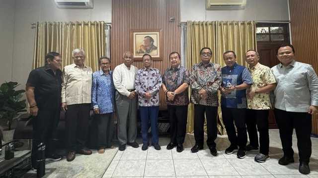 Search image article