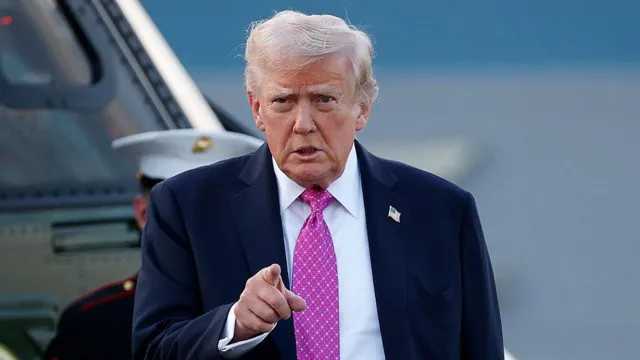 Trump umumkan tarif baru pada obat, truk, dan kabinet dapur
