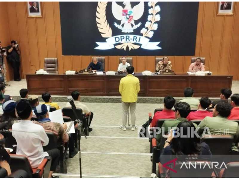 Mahasiswa Akhirnya Berdialog dengan Pimpinan DPR: 'Ada Banyak Tuntutan Rakyat'