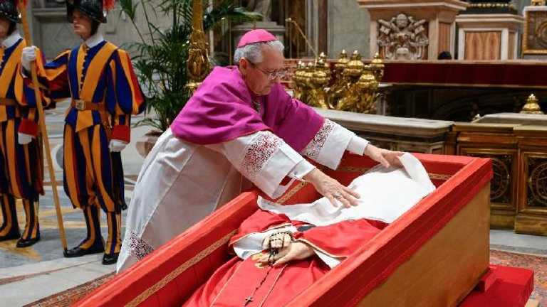 Paus Fransiskus Wafat, Gereja Katolik Siapkan Pengganti
