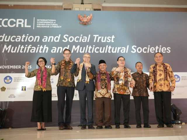 Search image article