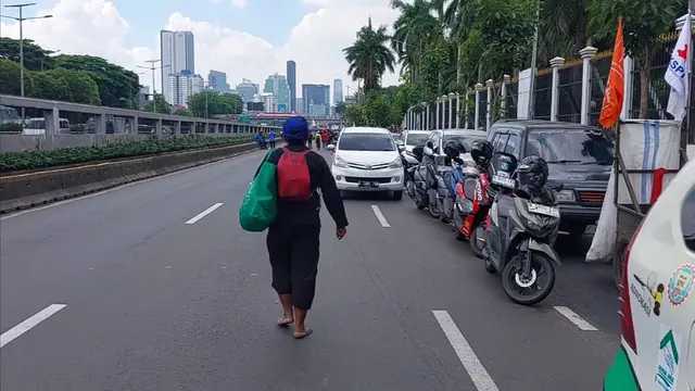 Warga Baduy Rela Tempuh 145 KM ke DPR: Rakyat Butuh Makan, Bukan Janji!