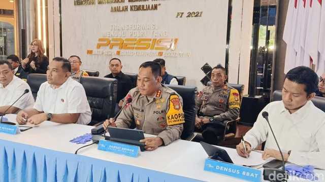 Polisi Amankan Bom Aktif, Dua Ledakan Guncang Masjid SMAN 72