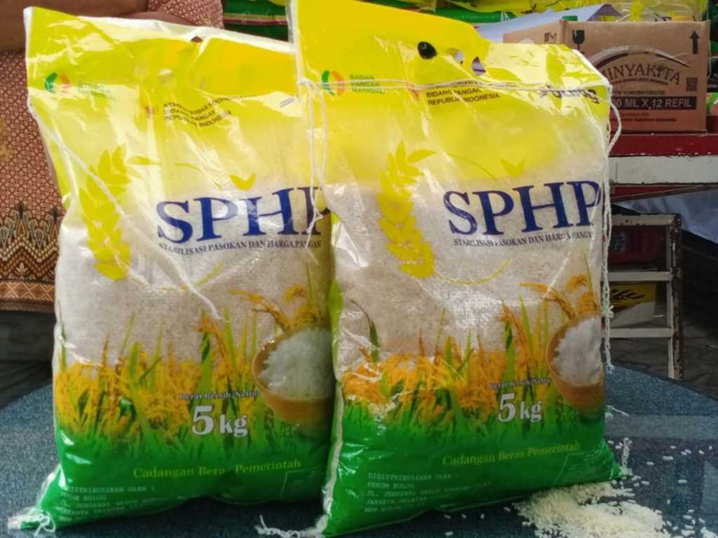 Bulog Tegaskan HET Beras SPHP Rp12.500/Kg Tak Akan Naik, Masyarakat Sudah Susah!