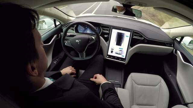 Survei Ungkap FSD Tesla Ancam Penjualan, Konsumen Makin Ogah Beli