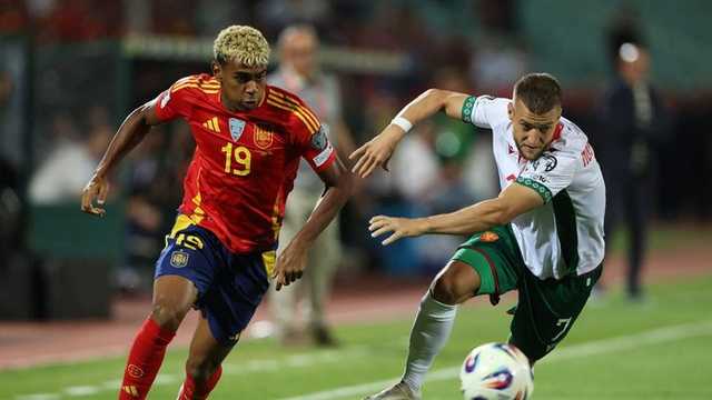 Lamine Yamal Gila! Wonderkid 18 Tahun Terus Cetak Gol/Asis, Ancam Ballon d'Or 2025