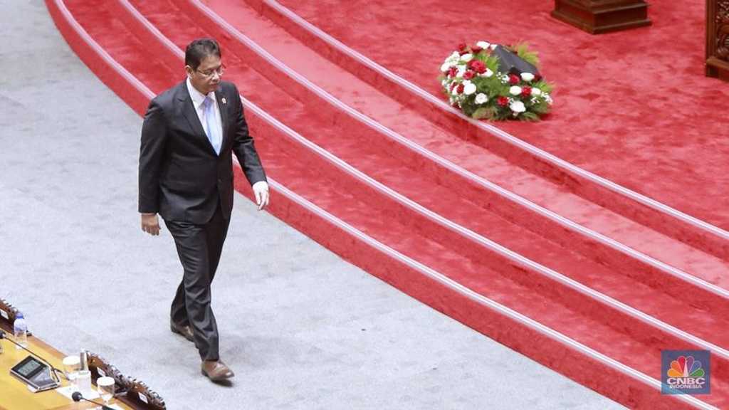 Search image article