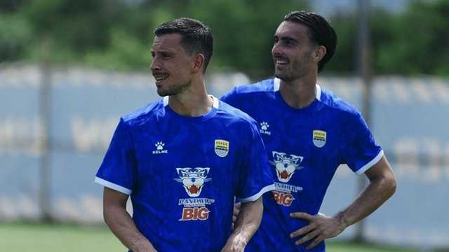Thom Haye & Eliano Reijnders Siap Debut Persib, Langsung Lawan Persebaya!