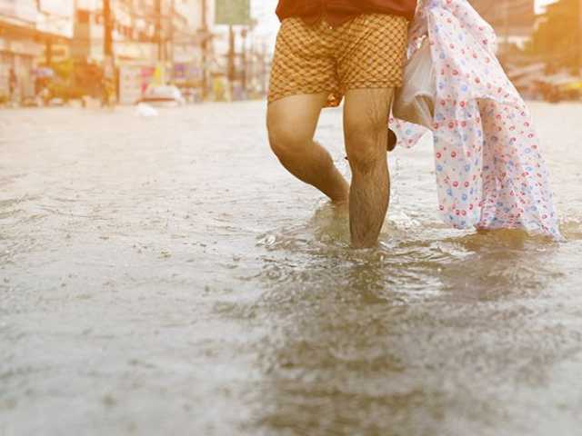 Banjir Jakarta Selatan Mulai Surut, Sembilan RT Masih Terendam