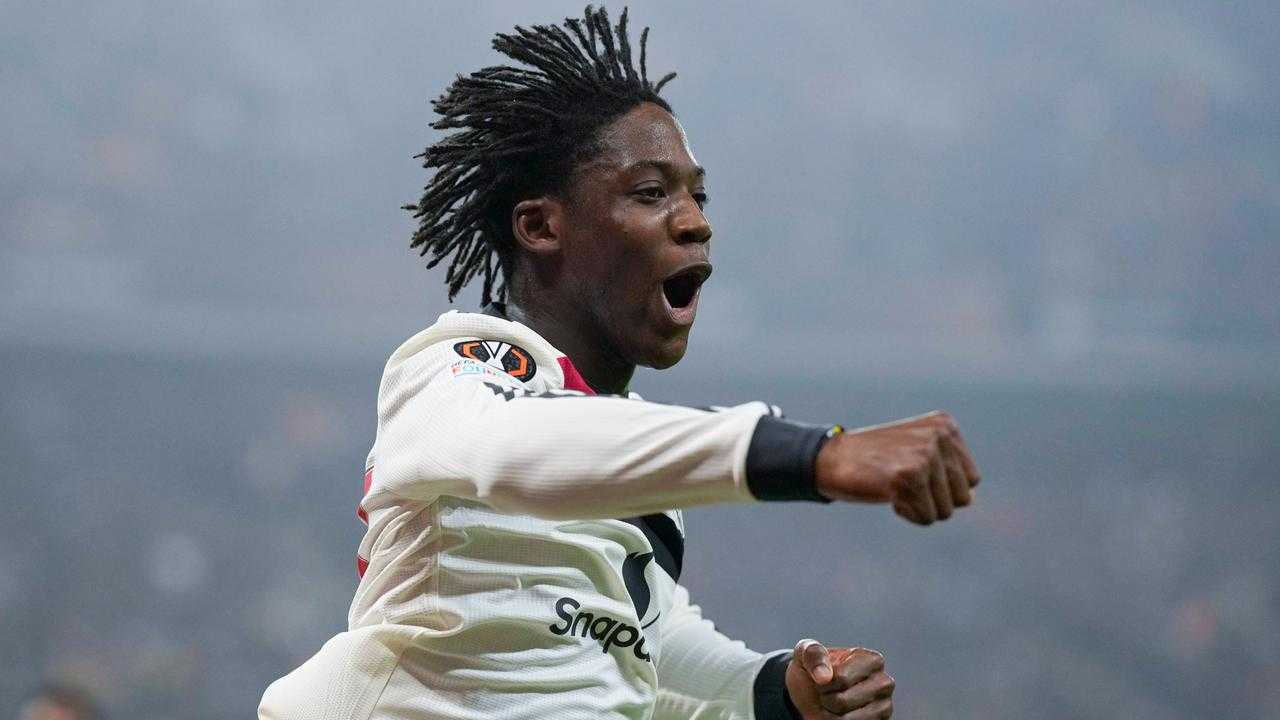 Nasib Kobbie Mainoo Meredup di MU, West Ham Tawarkan Kesempatan Emas