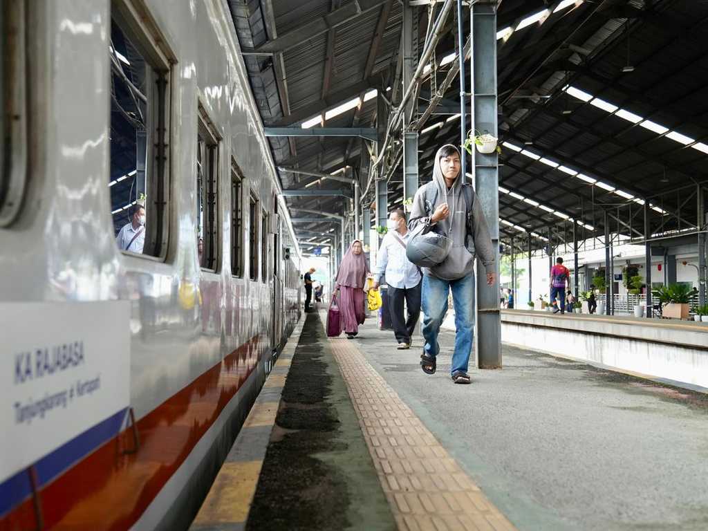 Search image article