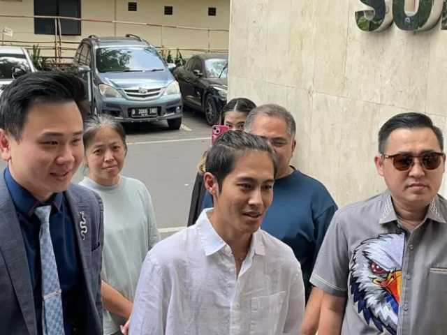 DJ Panda Bungkam Usai Diperiksa 4 Jam Terkait Laporan Ancaman Erika Carlina