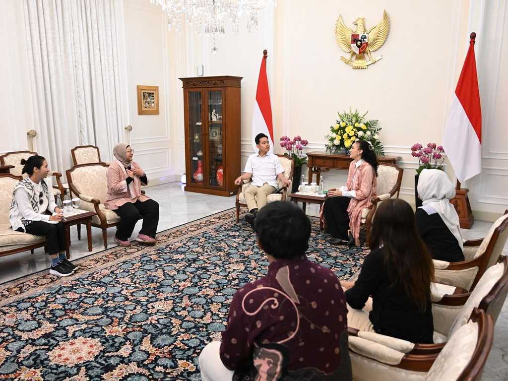 Gibran Ajak Anak Muda Jaga Lingkungan Lewat Platform Digital