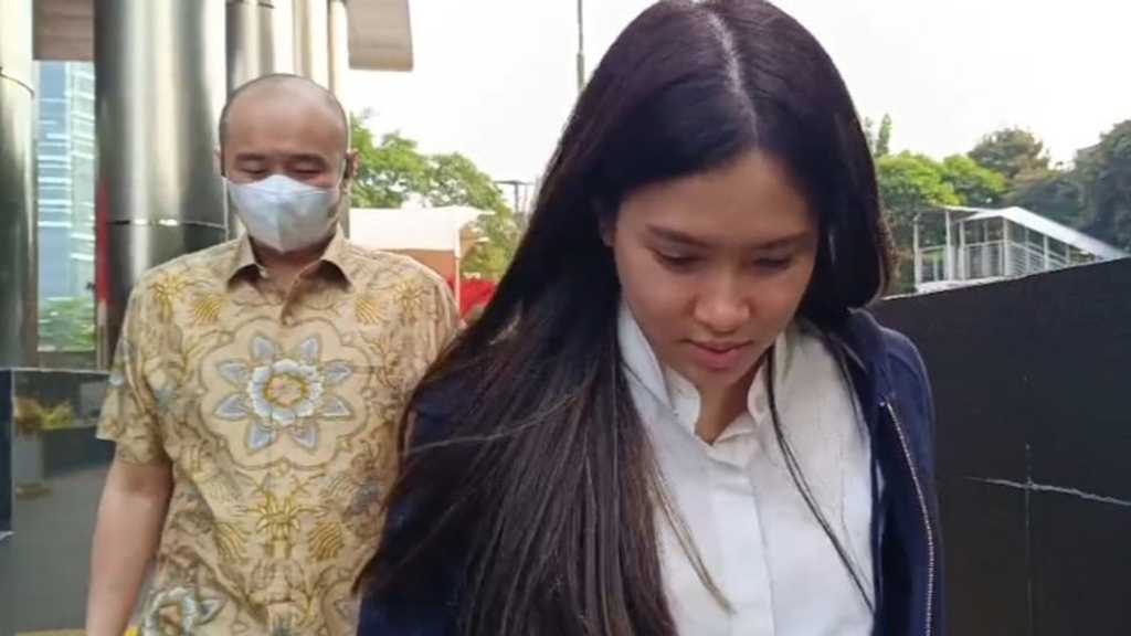 KPK periksa anak tersangka korupsi ASDP, ayahnya tahanan kota