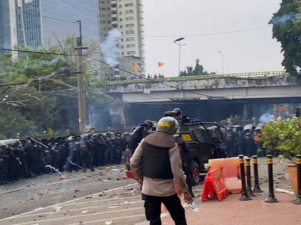 DPR Sepi Saat Demo Ricuh Tolak Tunjangan, Baleg Klaim Tak Mencekam