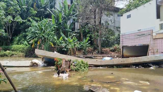 Tanggul Baswedan Jebol, Warga Minta Turap Permanen 3,5 Meter Atasi Banjir Jati Padang