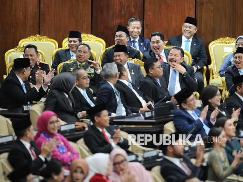 211 Anggota DPR Tak Tampilkan Riwayat Pendidikan, Komitmen Keterbukaan Dipertanyakan
