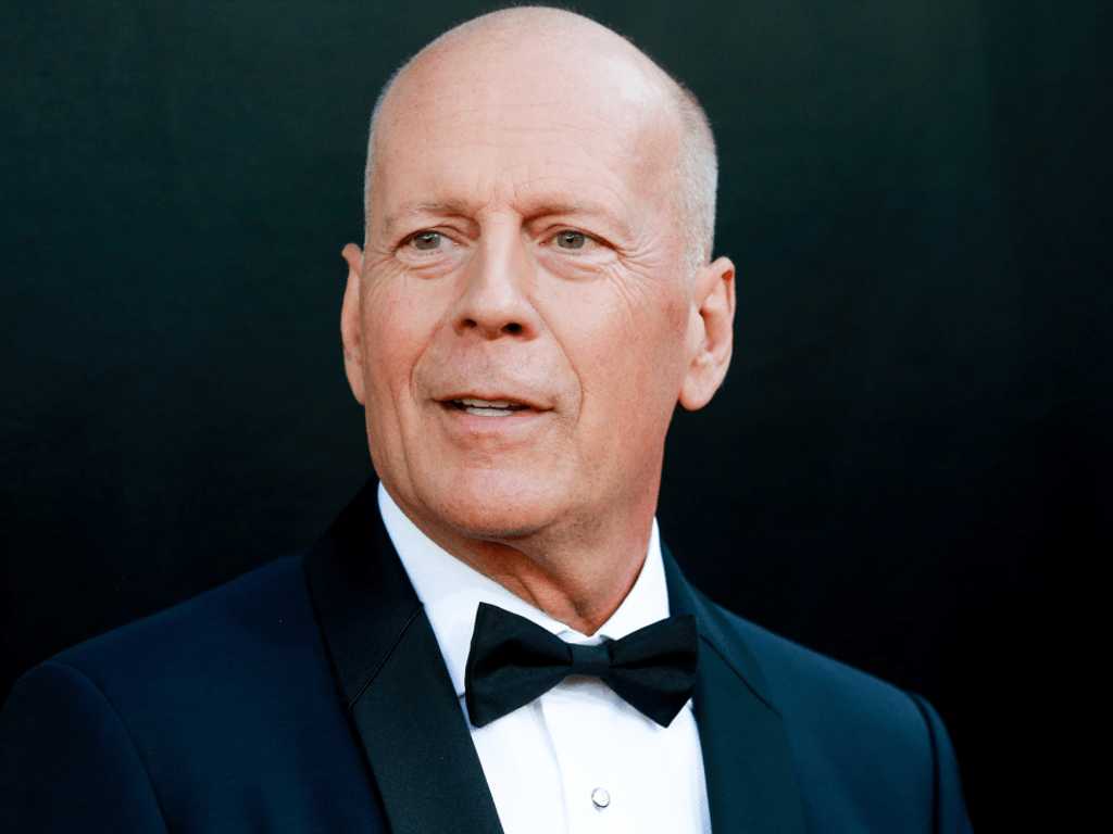Istri Bruce Willis Beberkan Kondisi Suami: Masih Lincah Lawan Demensia