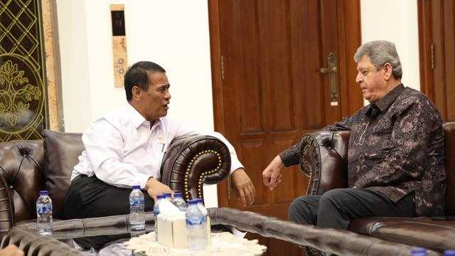 Search image article