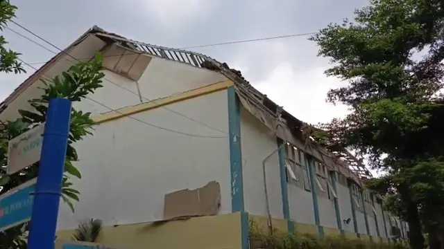 Atap SMKN 1 Cileungsi Bogor Ambruk, 31 Guru-Siswa Terluka Parah