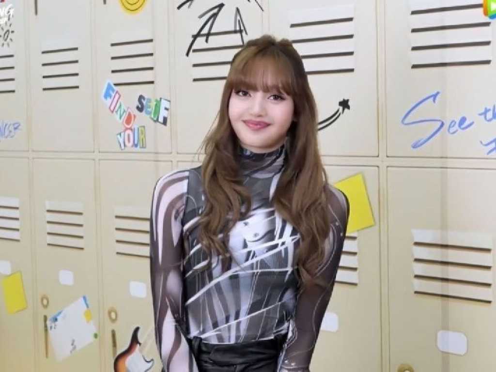 Lisa BLACKPINK tampil gaun Glinda the Good Witch di karpet merah Emmy Awards 2025