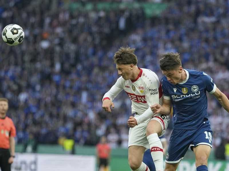 Resmi! Transfer Angelo Stiller ke Manchester United Kandas di Deadline Day