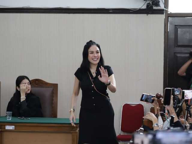 Nikita Mirzani Divonis 4 Tahun Penjara dan Denda Rp1 Miliar