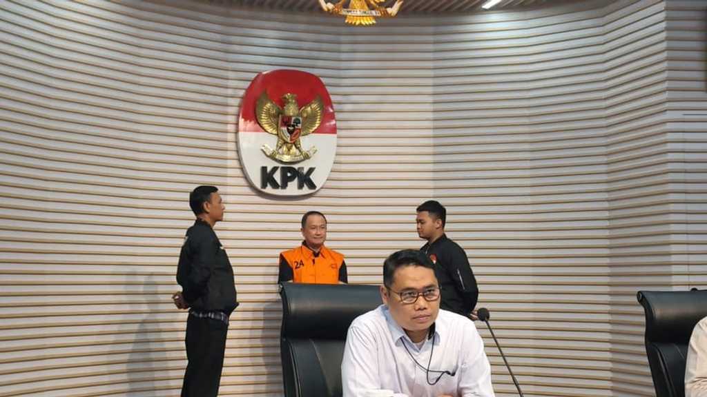 Search image article