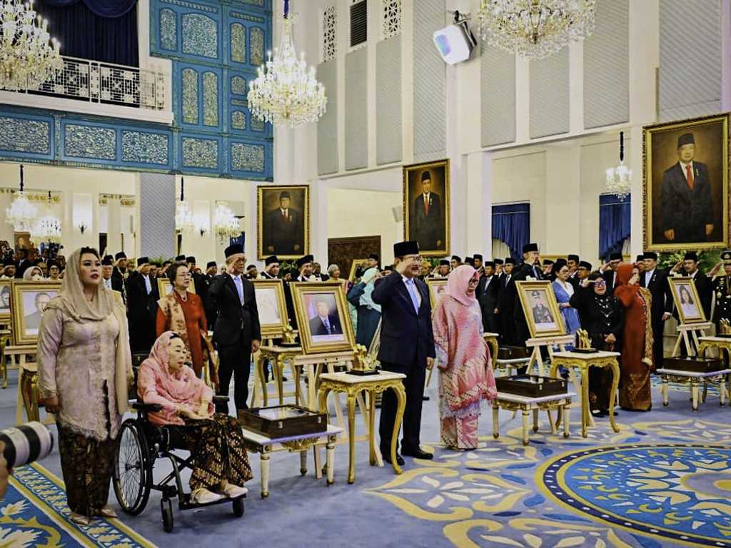 Search image article