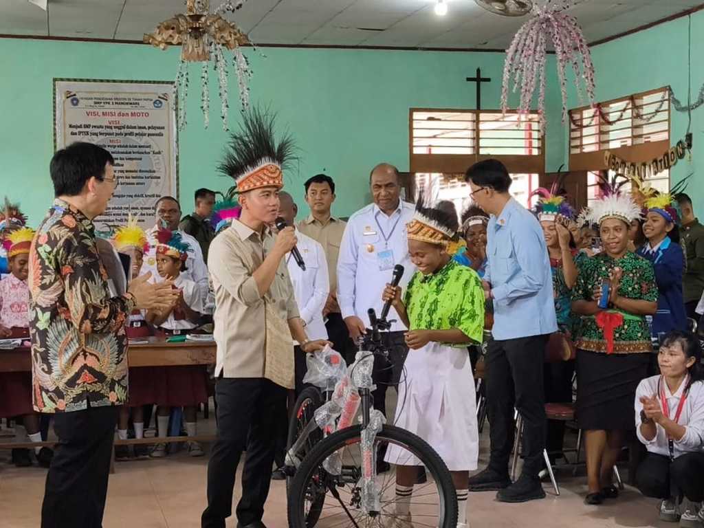 Search image article