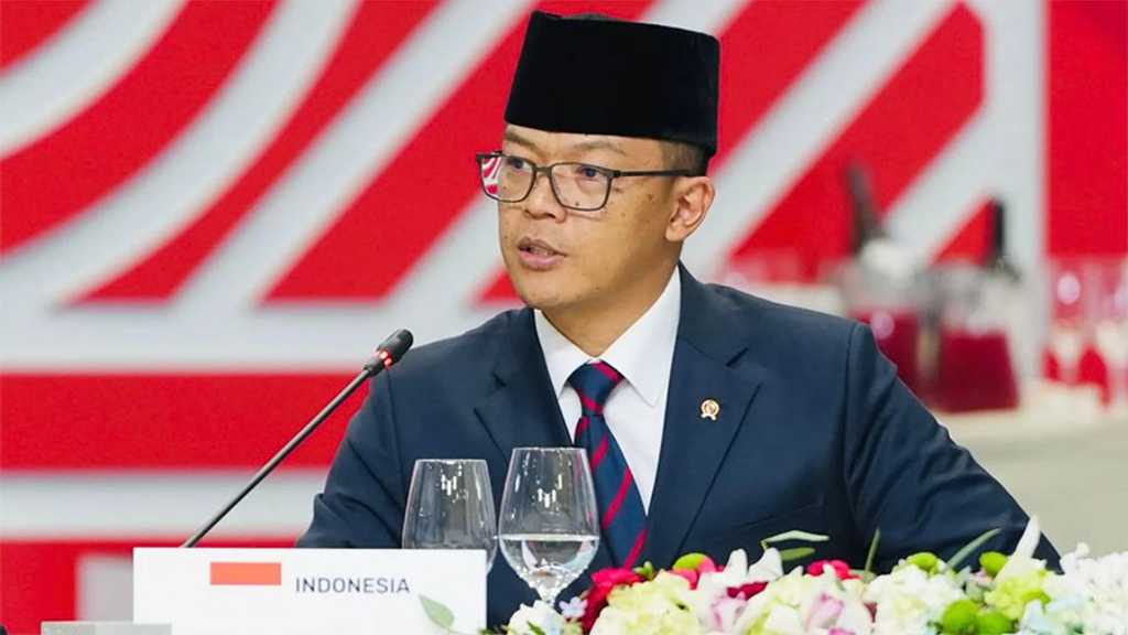 Menlu RI Dampingi Keluarga Staf KBRI Tewas Ditembak, Janji Usut Tuntas & Biayai Anak
