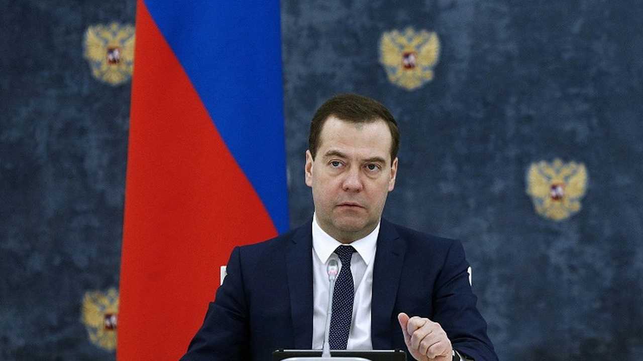 Medvedev Peringatkan Trump: Tomahawk ke Ukraina Picuan Nuklir?