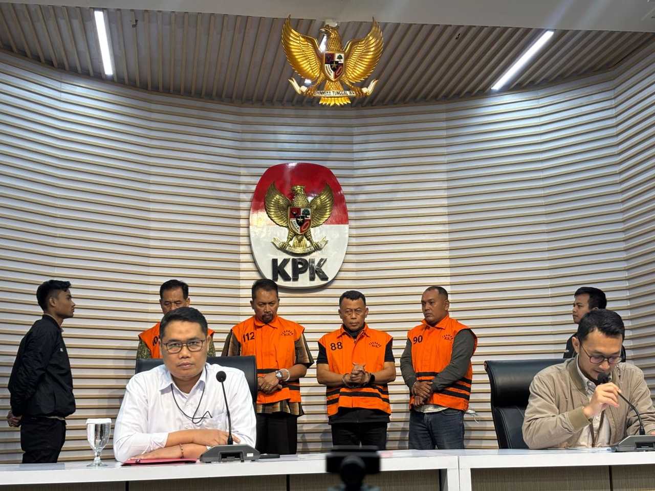 Search image article