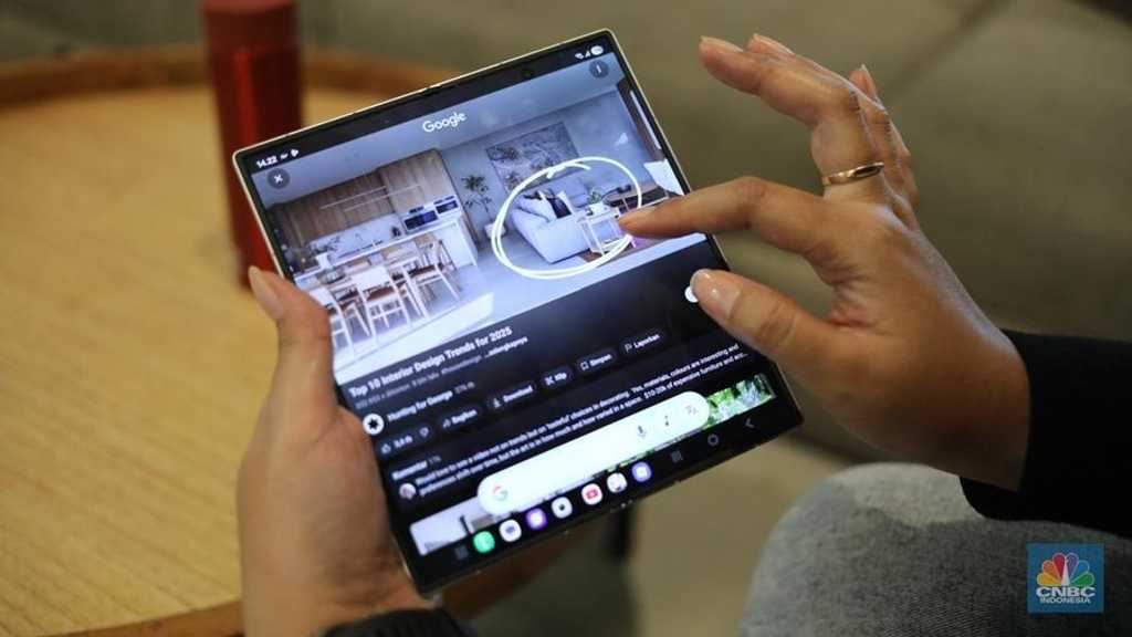 Samsung Z Fold 8: Layar Lipat Inovatif, Baterai 5.000 mAh, S Pen Baru