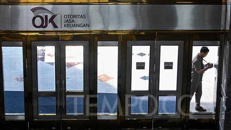 OJK cabut izin usaha 3 bank hingga Agustus 2025