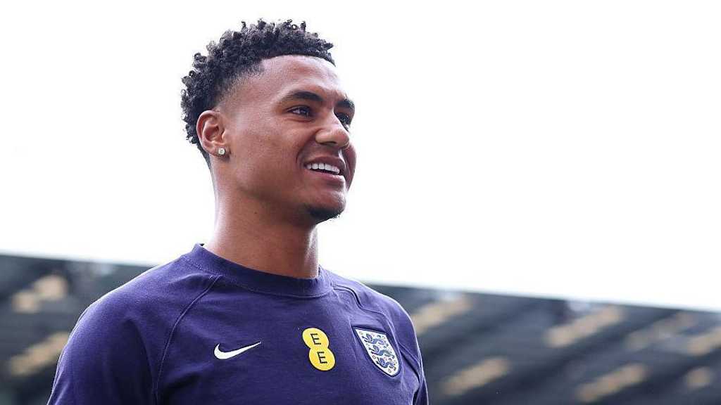 Cedera Kane, Ollie Watkins Siap Pimpin Lini Depan Inggris