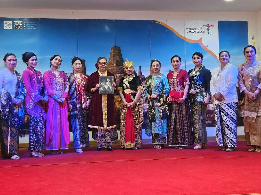 Di Roma, Kebaya Menari Jadi Simbol 75 Tahun Hubungan Indonesia-Vatikan