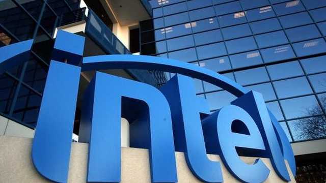 Intel Gandeng BOE, Layar Hemat Daya AI Debut di Laptop 2026