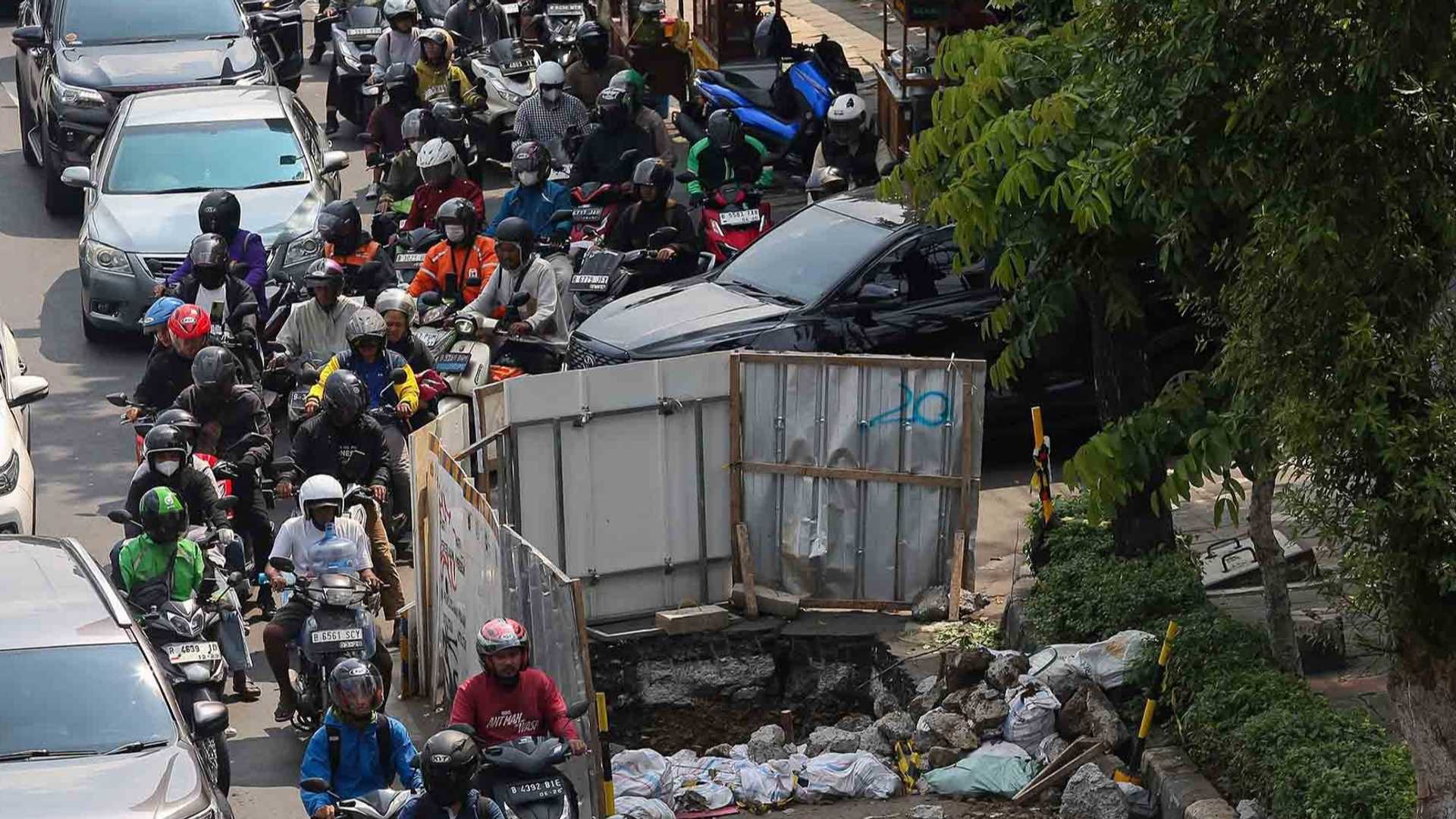 Pramono Anung Bereaksi Keras: Warga Jakarta 'Capek' Galian Bikin Macet Parah, Sindir Bak Freeport