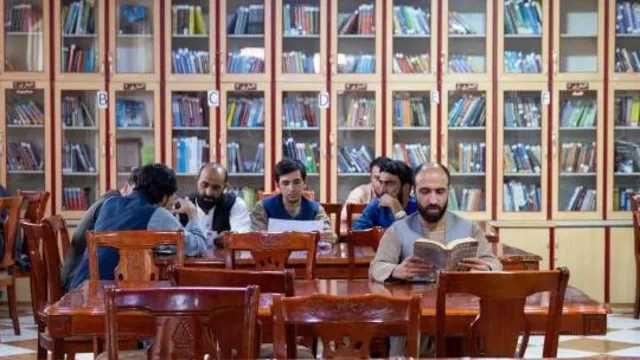 Taliban larang buku karya wanita, hak asasi manusia di universitas Afghanistan