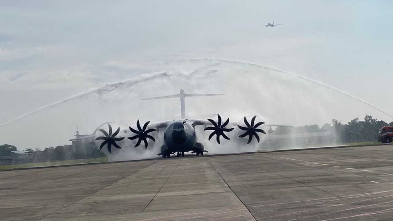 Pesawat Angkut A400M Mendarat Perdana di Jakarta, Pilot Lanjutkan Latihan Nyata