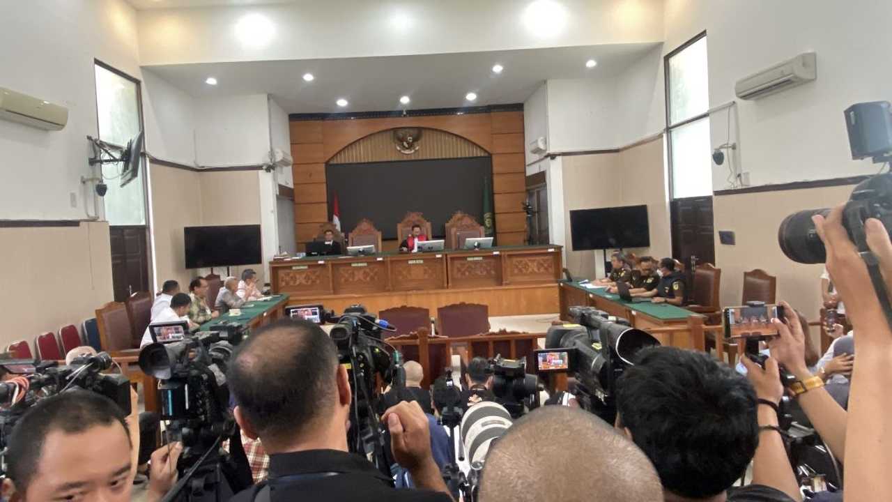 Hakim Tolak Praperadilan Nadiem Makarim: Status Tersangka Sah