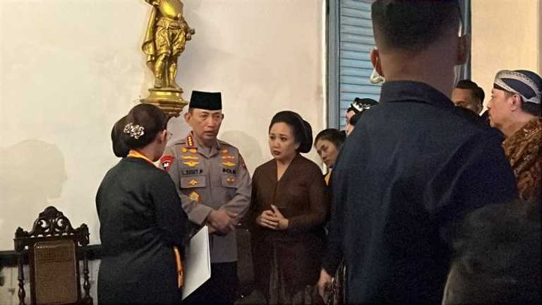 Kapolri Melayat Raja Keraton Solo Pakubuwono XIII, Pastikan Pengamanan