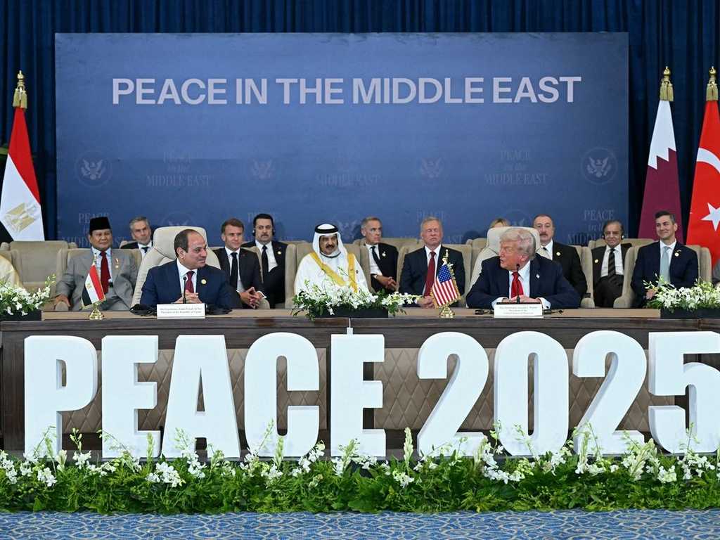 Donald Trump: Gencatan Senjata Israel-Hamas, Rekonstruksi Strategis Timur Tengah?