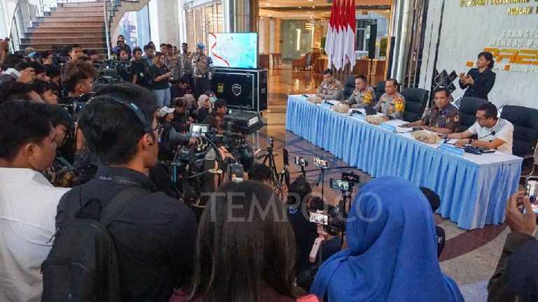 Kasus Ijazah Jokowi: Kendala Forensik Buat Penyidikan Lama, Kini Arahkan Tersangka